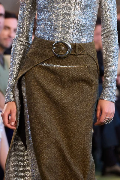 Look 94